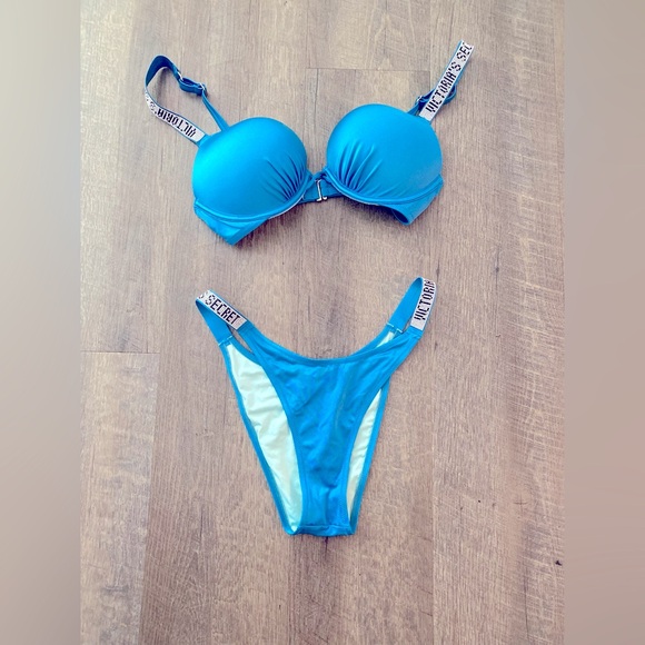 Victoria’s Secret bombshell bikini - Picture 3 of 4